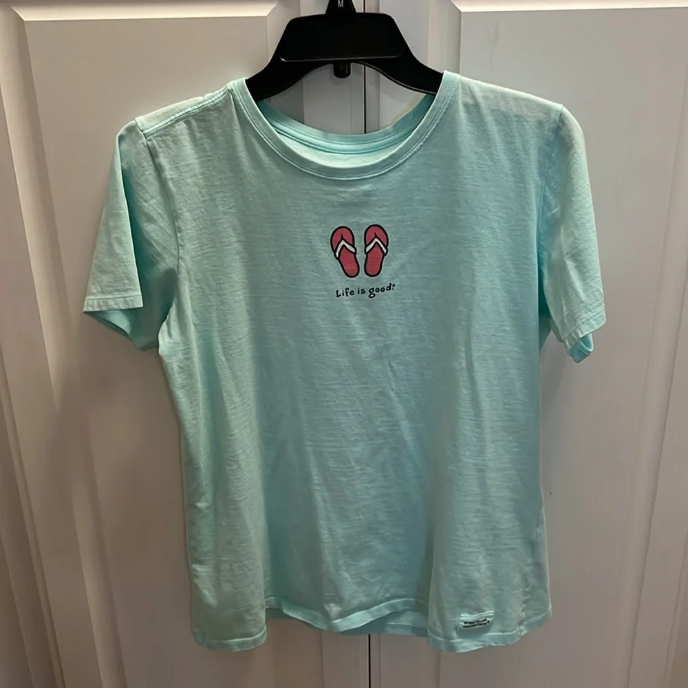 Life Is Good Womens Flip Flops Vintage Crusher T shirt M